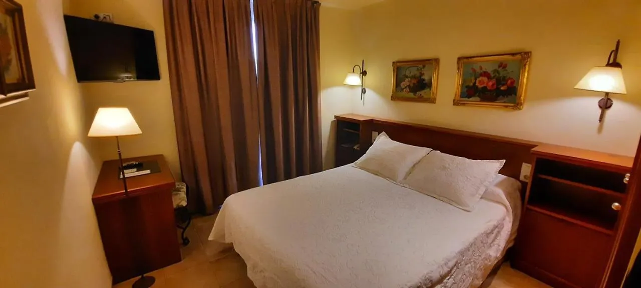 Hotel Sant Jordi Montbrió del Camp 3*,  Spagna