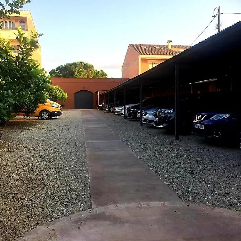 Hotel Sant Jordi Montbrió del Camp 3*,