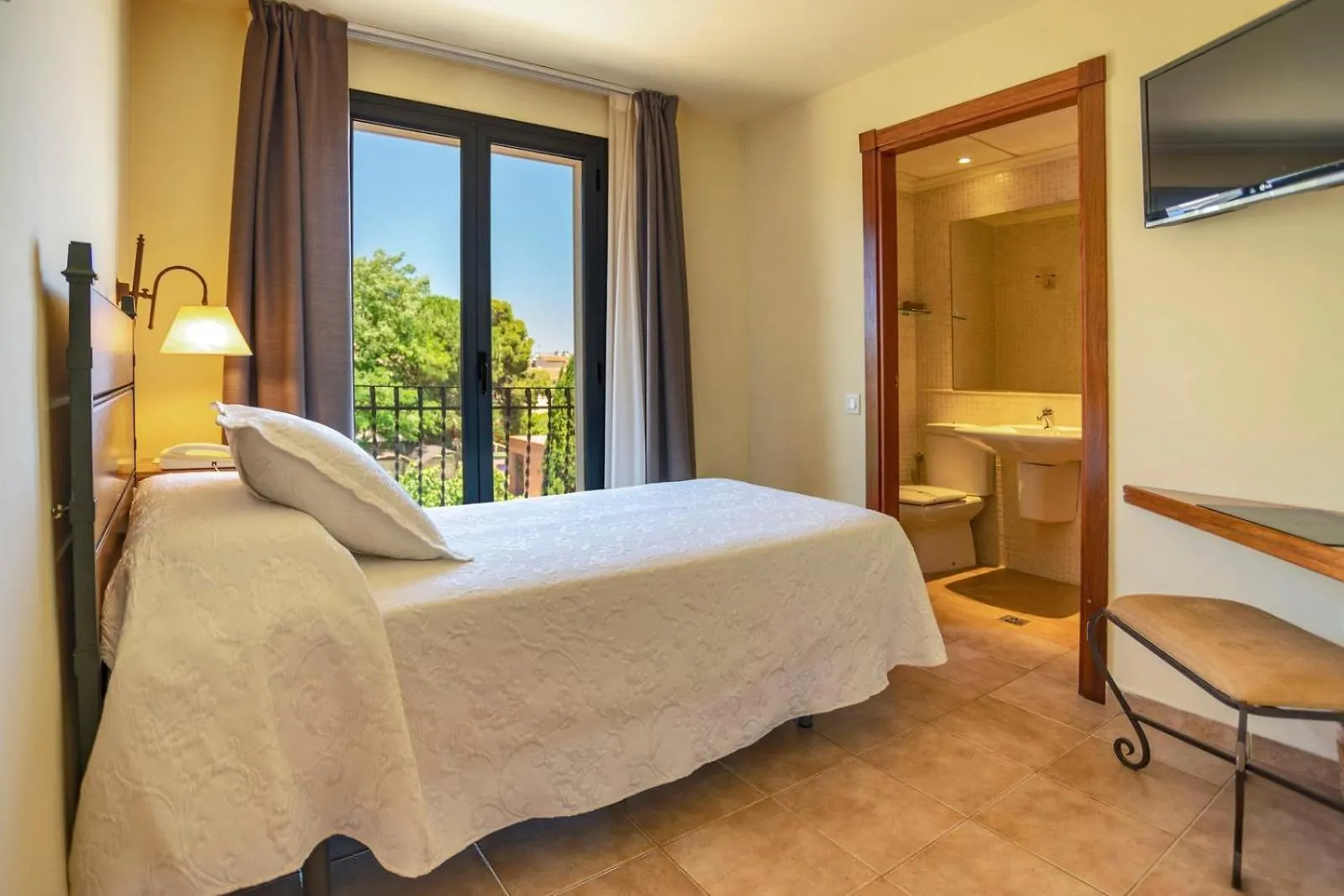 Hotel Sant Jordi Montbrió del Camp